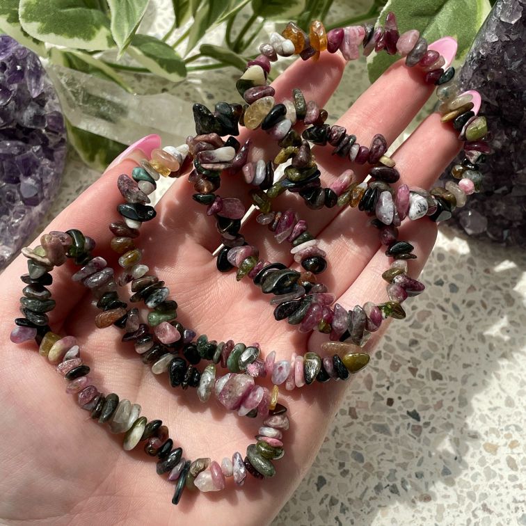 Watermelon Tourmaline Chip Bracelet Q1/A Watermelon Tourmaline Chip Bracelet Q1/A